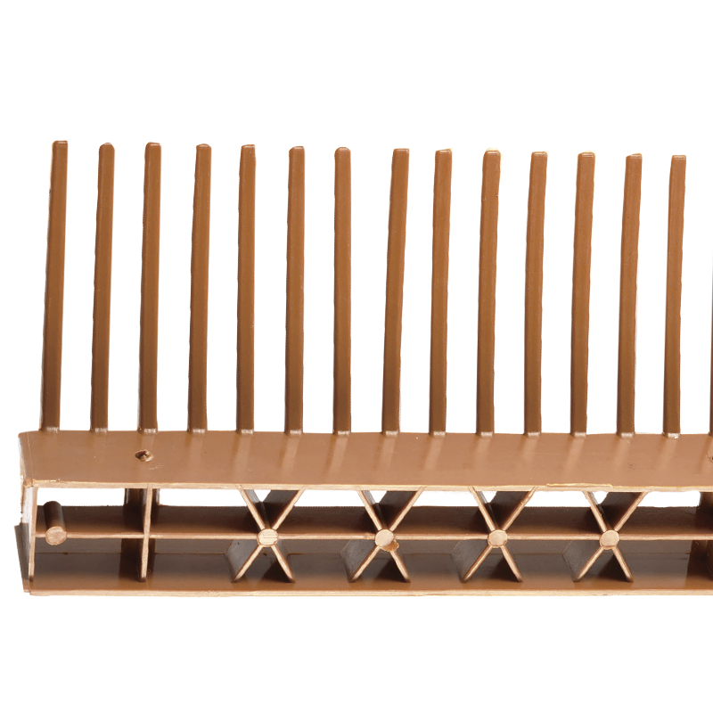 Grzebień okapowy z kratką went. brązowy